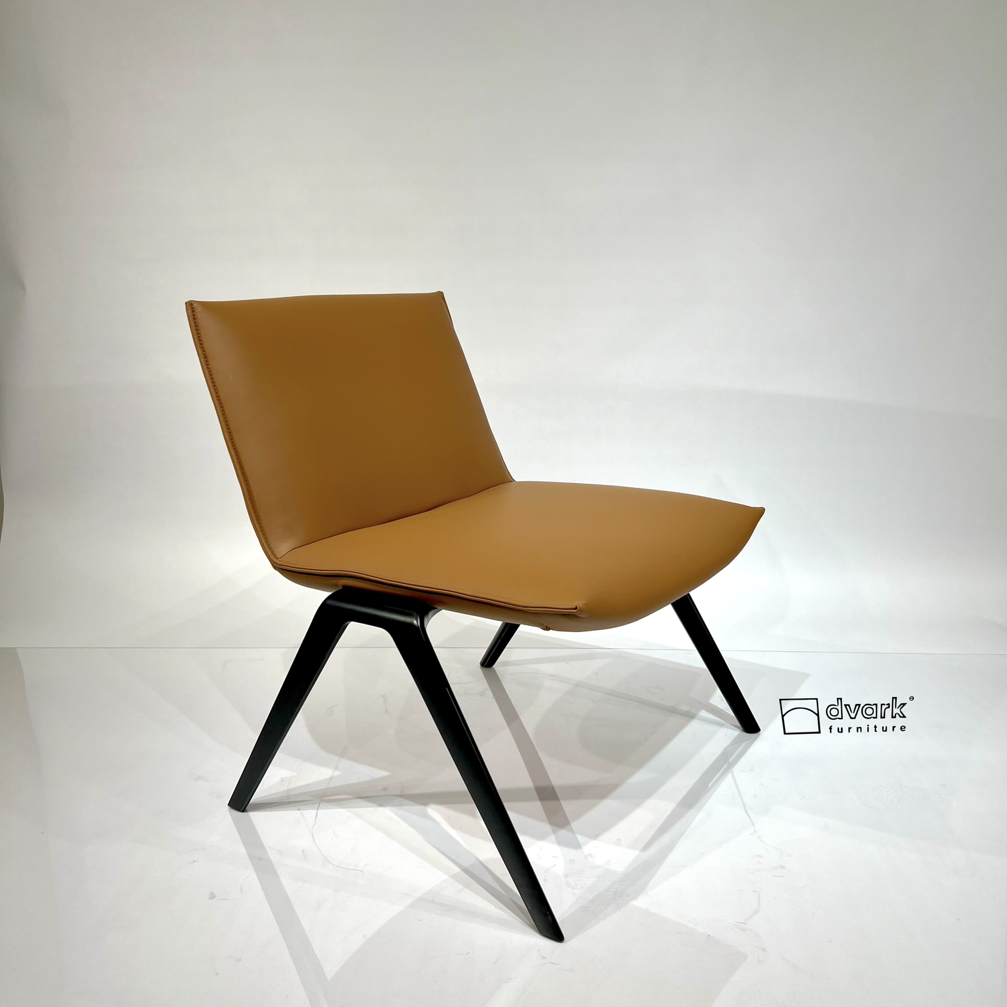 ARMLESS CHAIR TAN